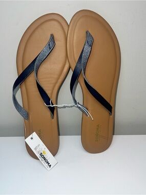 Sonoma Navy and Tan Women's Flip Flop Sandals
